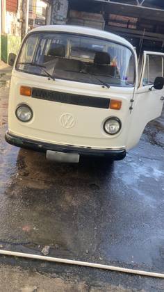VOLKSWAGEN KOMBI 1.6 STD 8V ÁLCOOL 3P MANUAL